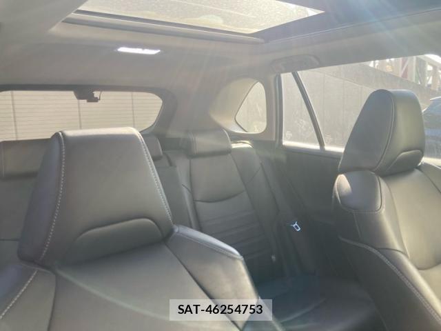 Toyota RAV4 2019-10 7216627-10