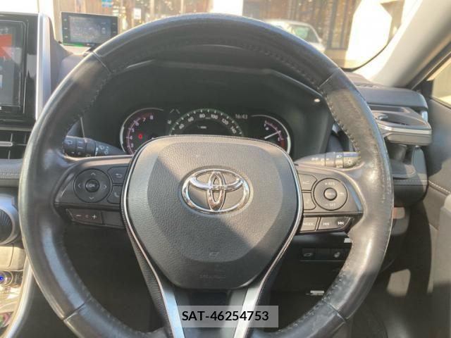 Toyota RAV4 2019-10 7216627-12