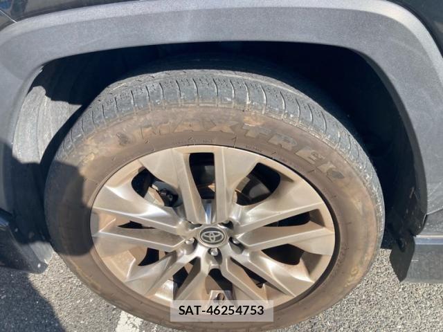 Toyota RAV4 2019-10 7216627-24