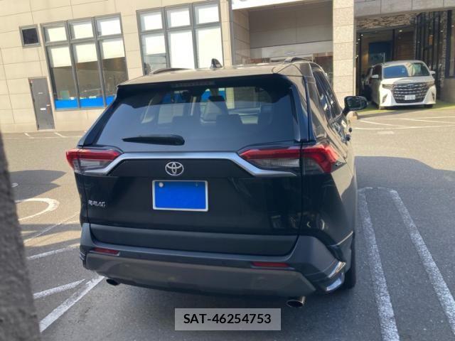 Toyota RAV4 2019-10 7216627-4