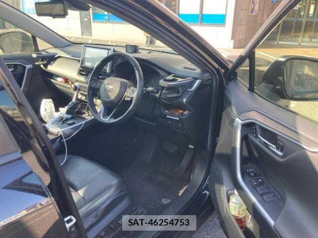 Toyota RAV4 2019-10 7216627-7