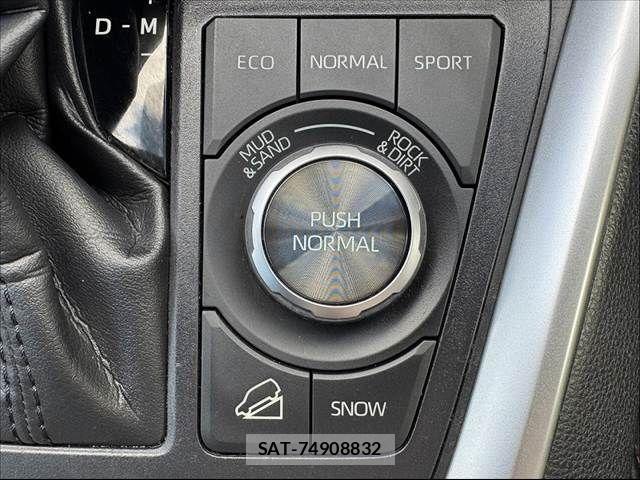 Toyota RAV4 2021-03 7224112-29