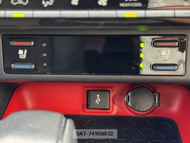 Toyota RAV4 2021-03 7224112-5