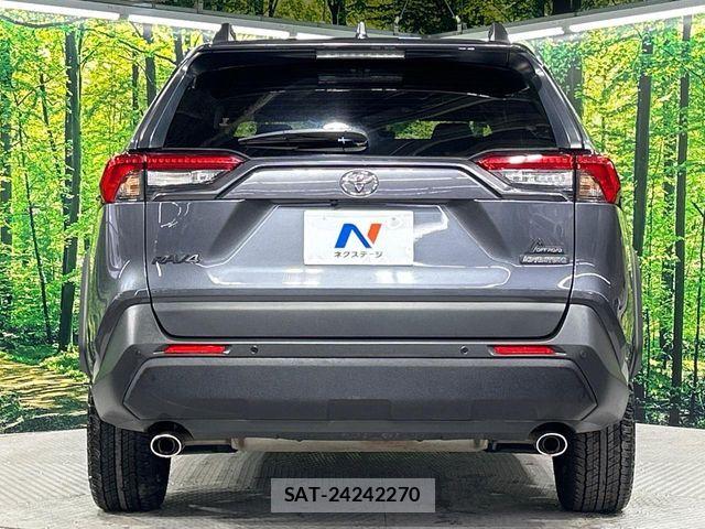 Toyota RAV4 2024-04 7224142-17