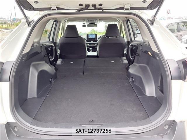 Toyota RAV4 2021-05 7218473-19
