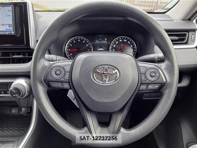 Toyota RAV4 2021-05 7218473-4