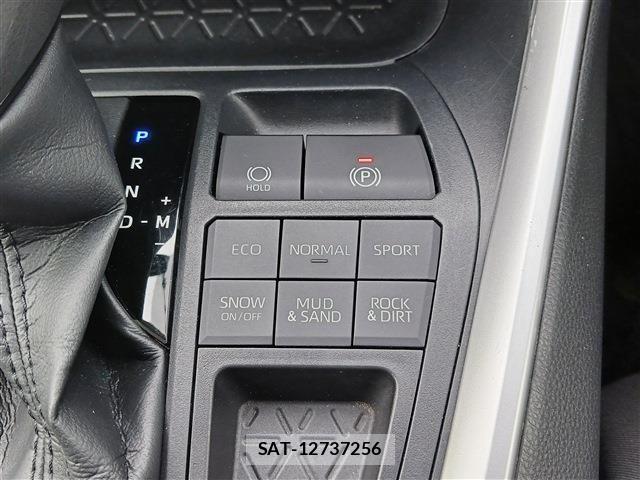Toyota RAV4 2021-05 7218473-6