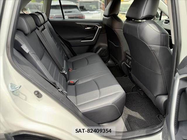 Toyota RAV4 2021-06 7224123-19