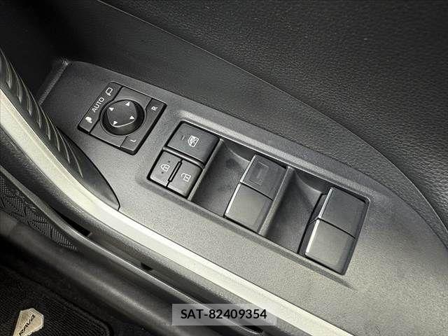 Toyota RAV4 2021-06 7224123-20