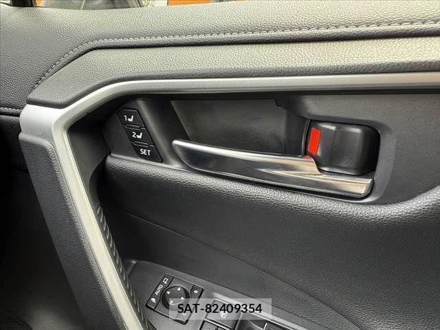 Toyota RAV4 2021-06 7224123-21