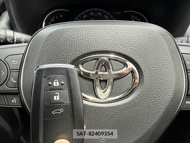 Toyota RAV4 2021-06 7224123-3