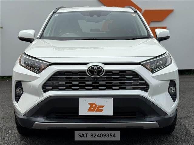 Toyota RAV4 2021-06 7224123-8