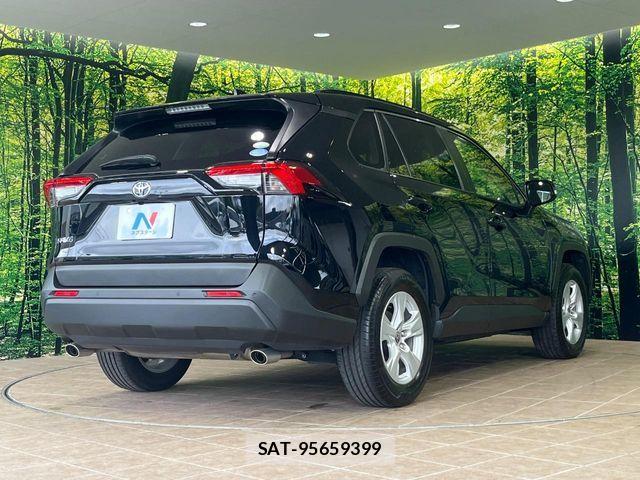 Toyota RAV4 2021-03 7224113-16