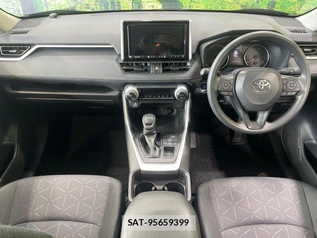 Toyota RAV4 2021-03 7224113-1