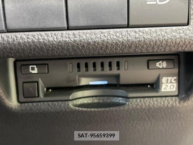 Toyota RAV4 2021-03 7224113-6