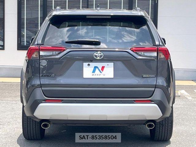 Toyota RAV4 2023-07 7224138-14