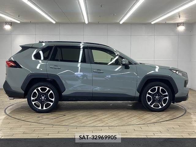 Toyota RAV4 2020-12 7224106-16