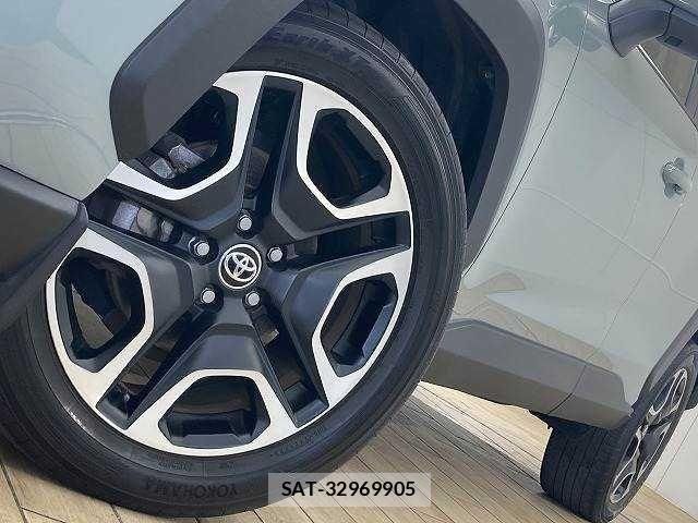 Toyota RAV4 2020-12 7224106-18