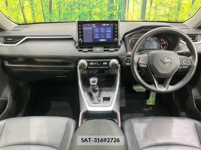 Toyota RAV4 2021-01 7224111-1
