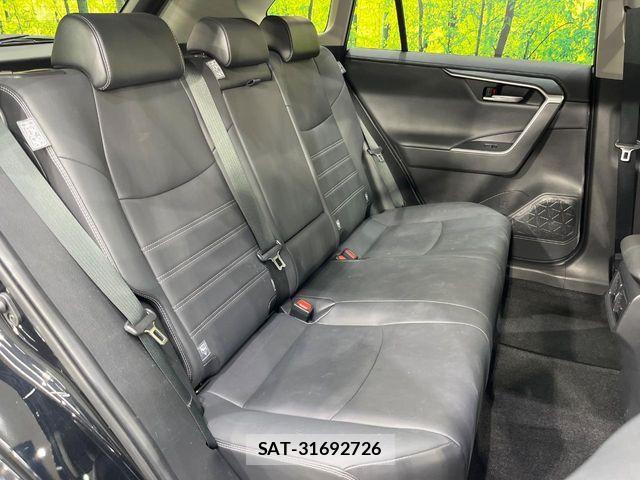 Toyota RAV4 2021-01 7224111-8