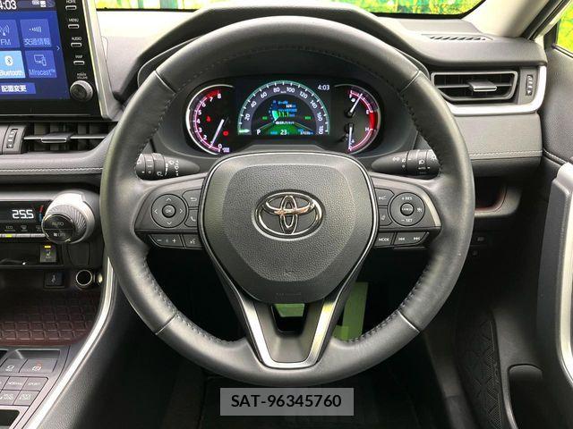 Toyota RAV4 2021-04 7224117-10