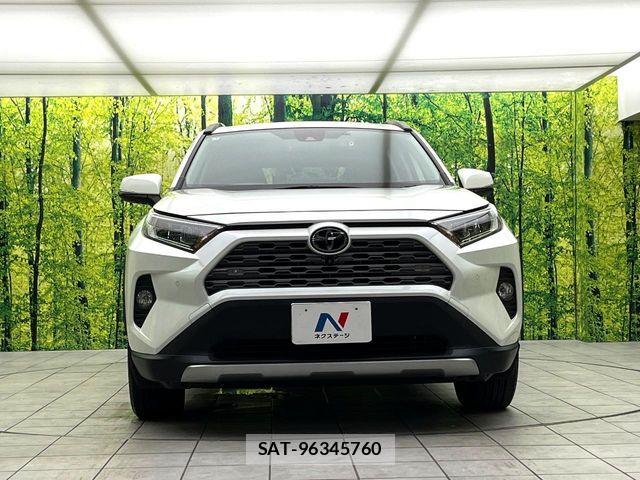 Toyota RAV4 2021-04 7224117-13
