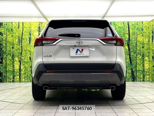 Toyota RAV4 2021-04 7224117-14