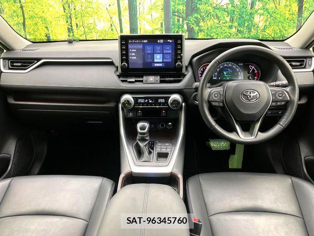 Toyota RAV4 2021-04 7224117-1