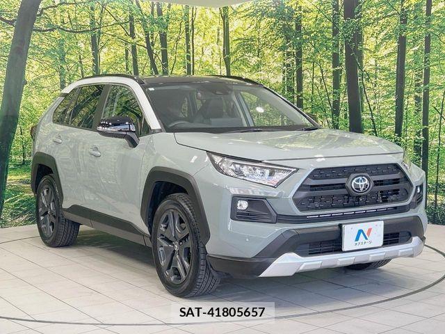 Toyota RAV4 2023-08 7224136-15