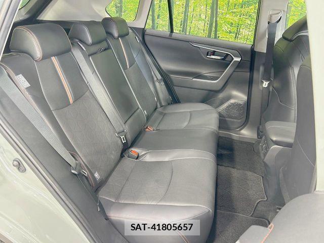 Toyota RAV4 2023-08 7224136-8
