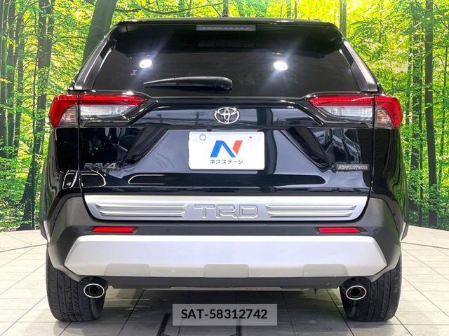 Toyota RAV4 2021-07 7224119-14