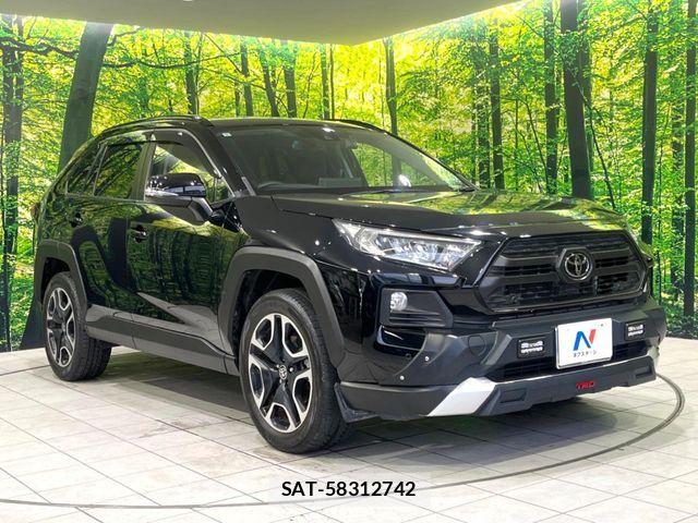 Toyota RAV4 2021-07 7224119-15