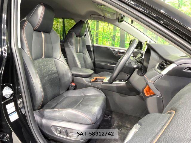 Toyota RAV4 2021-07 7224119-7