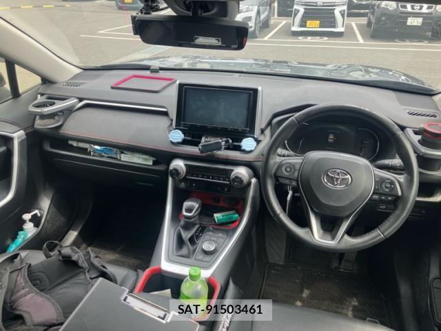 Toyota RAV4 2022-02 7224129-16