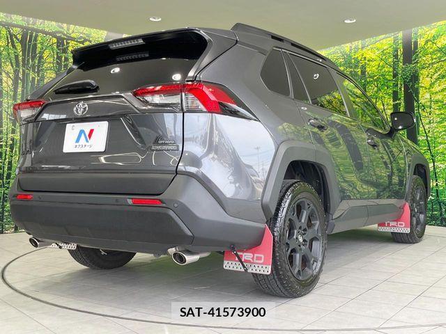 Toyota RAV4 2024-04 7224144-16