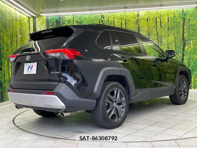 Toyota RAV4 2023-02 7224134-16