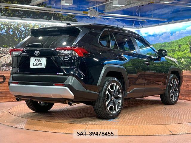 Toyota RAV4 2020-03 7224084-16