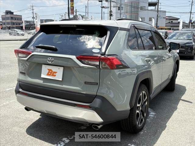 Toyota RAV4 2020-09 7217377-12