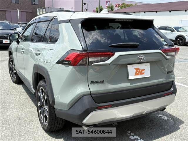 Toyota RAV4 2020-09 7217377-14