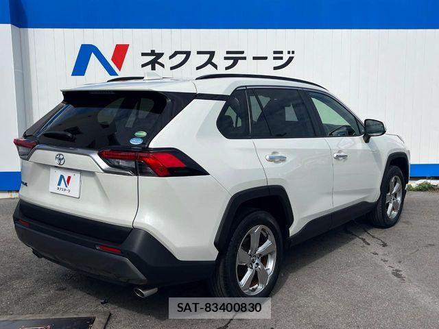 Toyota RAV4 2019-05 7218482-17