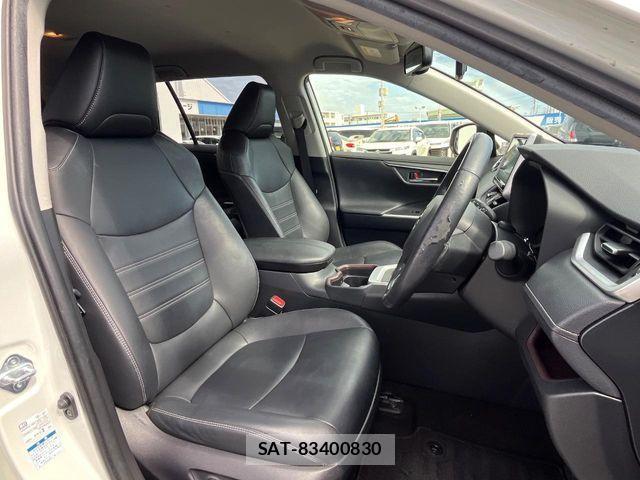 Toyota RAV4 2019-05 7218482-8