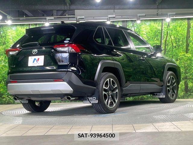 Toyota RAV4 2019-05 7224065-16
