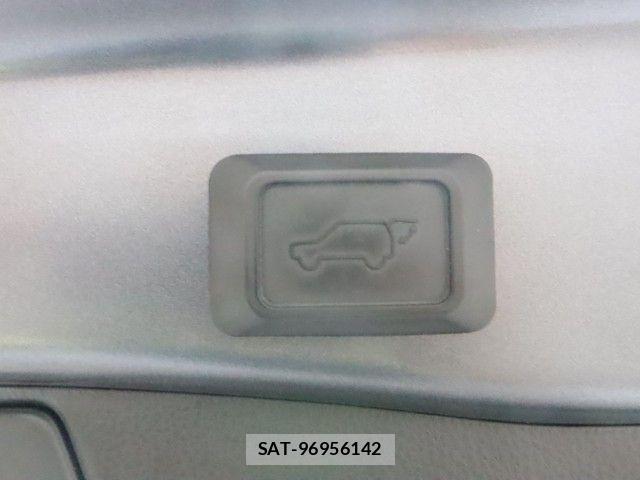 Toyota RAV4 2023-06 7224135-11