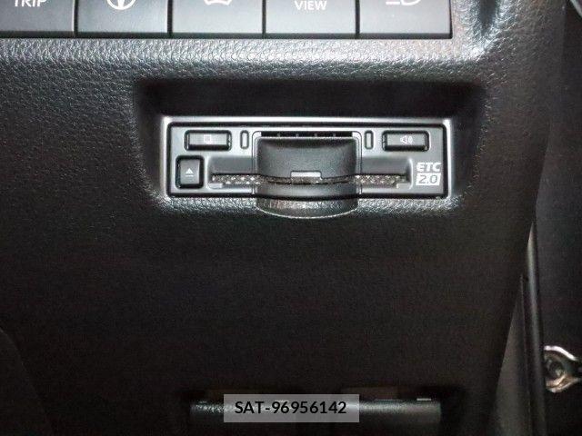 Toyota RAV4 2023-06 7224135-24