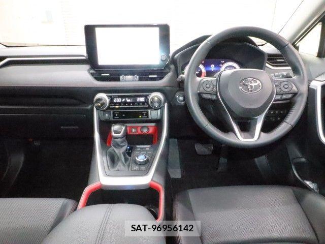 Toyota RAV4 2023-06 7224135-2