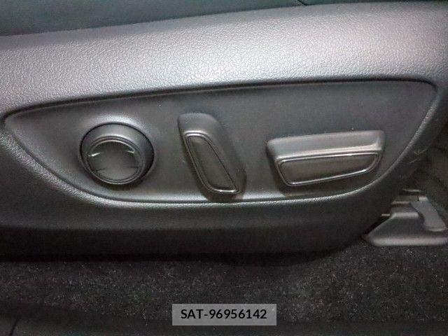 Toyota RAV4 2023-06 7224135-4