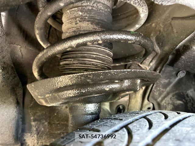 Toyota RAV4 2019-05 7224068-19