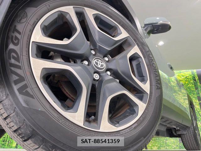 Toyota RAV4 2021-03 7224109-13