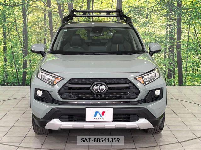 Toyota RAV4 2021-03 7224109-14