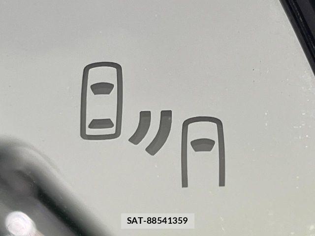 Toyota RAV4 2021-03 7224109-2